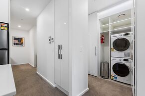 Remarkable 3-bed With City Views & Swimming Pool