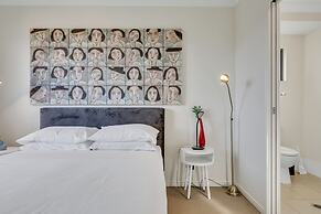 Bright 2-bed With Private Balcony & Serene View