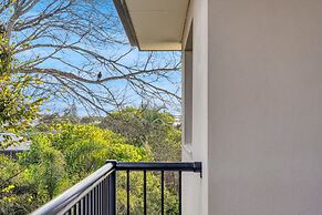 Bright 2-bed With Private Balcony & Serene View