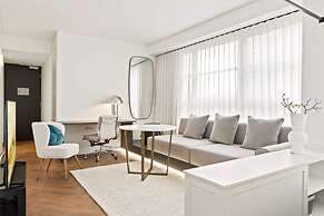 City Centre Studio by Hyde Park