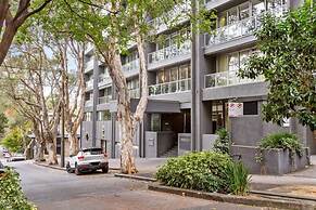 City Centre Studio by Hyde Park