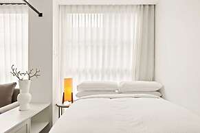 City Centre Studio by Hyde Park