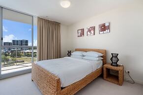 Comfortable 1-bed Apartment With Balcony