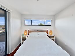 Fab 3-bed Stay With Great Outdoors & Water Views