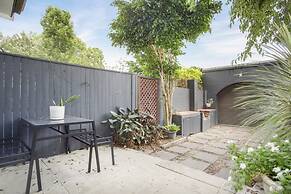 Comfortable Terrace in Central Location