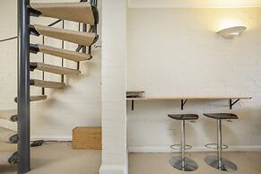 Comfortable Terrace in Central Location