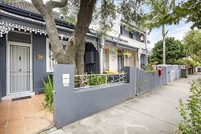 Comfortable Terrace in Central Location