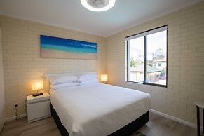 Charming 2-bed Apartment With Bay Views