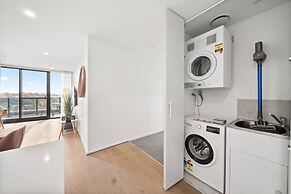 Stylish 2-bed Apartment With Luxe Amenities Access