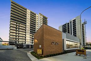 Stylish 2-bed Apartment With Luxe Amenities Access