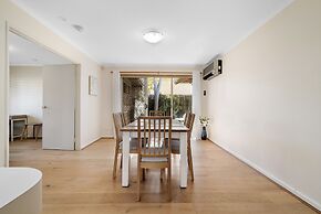 Bright Family Stay With Outdoor Space
