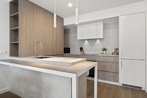 Trendy 1-bed Retreat in Fremantle With Rooftop