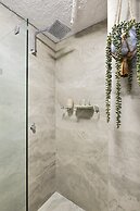 Chic Urban Paddington Escape