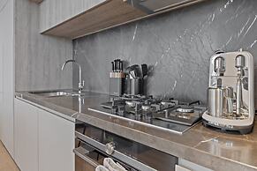 Chic 2-bed Melbourne CBD Apartment With Pool & Sauna