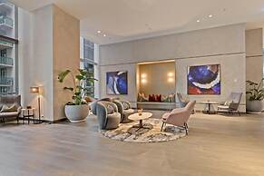 Chic 2-bed Melbourne CBD Apartment With Pool & Sauna