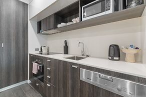 Your St Kilda Escape - Modern, Private and Central