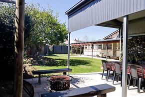 Heritage Home With BBQ & Outdoor Fire Pit