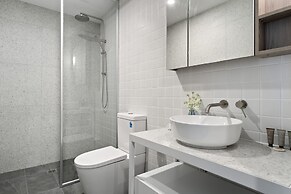 Charming 1-bed With Rooftop Access & Parking