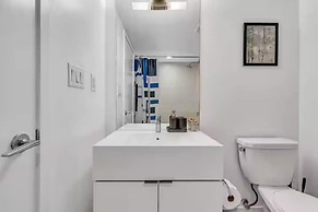 HostlyStays Luxury Suites