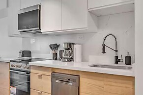 HostlyStays Luxury Suites