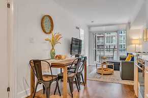 HostlyStays Luxury Suites