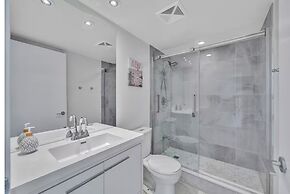 HostlyStays Luxury Suites