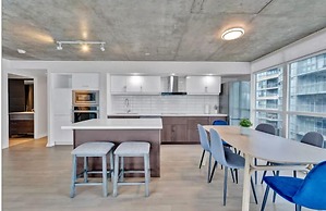 HostlyStays Luxury Suites