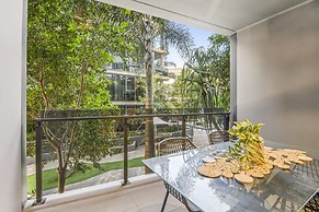 Modern South Bank Apt Walk to Dining