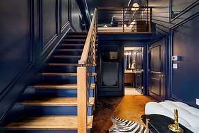 The Highliner Hotel