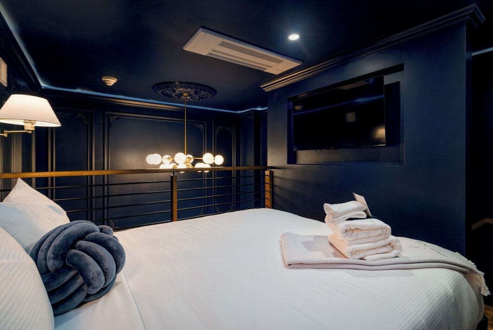 The Highliner Hotel