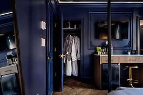 The Highliner Hotel