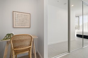 Spacious 2-bed Apartment in North Fremantle