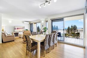 Oceanfront 3-bed Retreat With Pool-steps to Beach