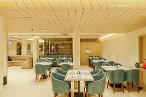 Olwen Suites