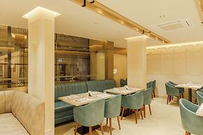 Olwen Suites