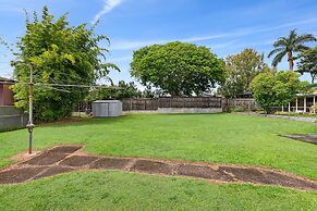 Spacious 3-bed Home in Morningside With Backyard