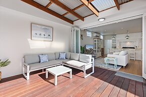Bluestone Symmetrical Cottage With Outdoor Area