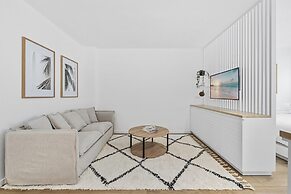Studio4: Bondi Chic Interiors With Rooftop Pool