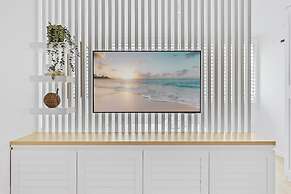 Studio4: Bondi Chic Interiors With Rooftop Pool