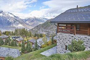 Beautiful Luxury Chalet Veyon With Incredible Views