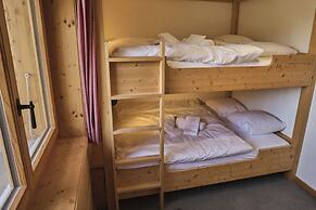 Beautiful Luxury Chalet Veyon With Incredible Views