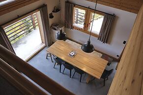 Beautiful Luxury Chalet Veyon With Incredible Views