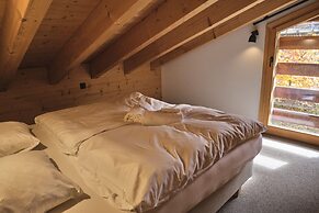 Beautiful Luxury Chalet Veyon With Incredible Views