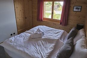 Beautiful Luxury Chalet Veyon With Incredible Views