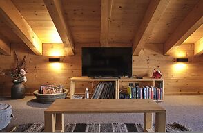 Beautiful Luxury Chalet Veyon With Incredible Views