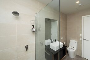 Lot 7 - Studios & Apartments