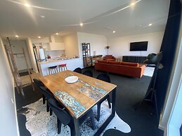 Lot 7 - Studios & Apartments