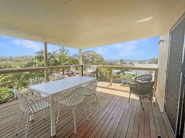Coastal Upper-level Home With Pool Access