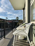 Bright 2-bed Flat With Balcony in Vaucluse