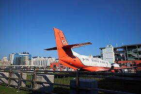 Runway 1331 - Enlight Youth Hostel